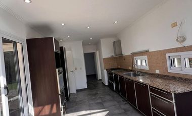 Casa en  en VENTA / Alquiler