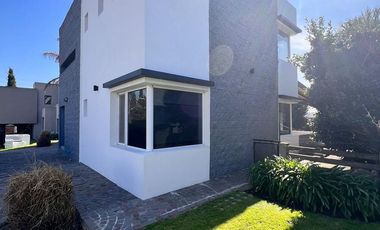 Casa en  en VENTA / Alquiler