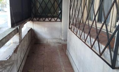Venta de Casa 2 Amb.  en Ramos Mejia a Refaccionar