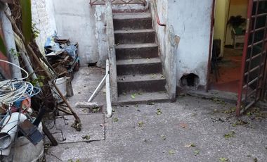 Venta de Casa 2 Amb.  en Ramos Mejia a Refaccionar
