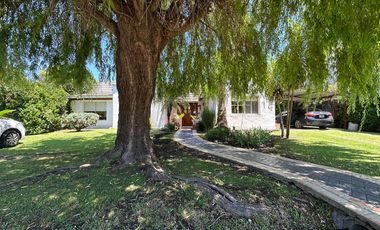 CASA EN ALQUILER EN CAMPOS DE ECHEVERRIA