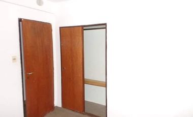 Departamento en venta - 2 Dormitorios 1 Baño - Cochera - 60Mts2- La Plata