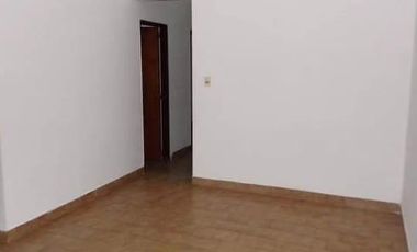 Departamento en venta - 2 Dormitorios 1 Baño - Cochera - 60Mts2- La Plata