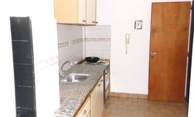 Departamento en venta - 2 Dormitorios 1 Baño - Cochera - 60Mts2- La Plata