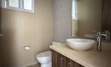 CASA EN VENTA  EN HIGH GARDEN ZIBATA QUERETARO