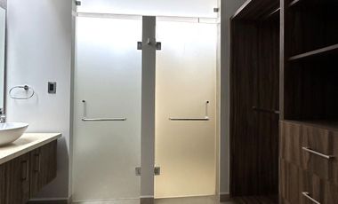 CASA EN VENTA  EN HIGH GARDEN ZIBATA QUERETARO