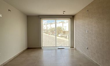 CASA EN VENTA  EN HIGH GARDEN ZIBATA QUERETARO