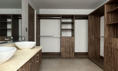 CASA EN VENTA  EN HIGH GARDEN ZIBATA QUERETARO