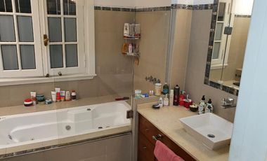 VENTA CASA PQUE.AGUIRRE-Labrden 400-4d dep/serv-Pil-Quin c/parr-Lindísima-sup.cub 476m2-terr 926m2