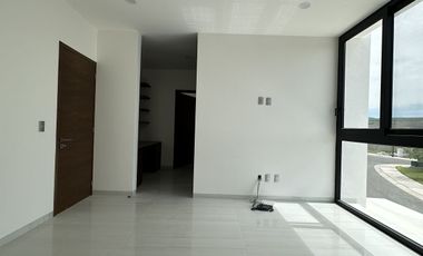 Casa  NUEVA en renta VALLE de Juriquilla Querétaro.