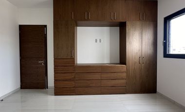 Casa  NUEVA en renta VALLE de Juriquilla Querétaro.