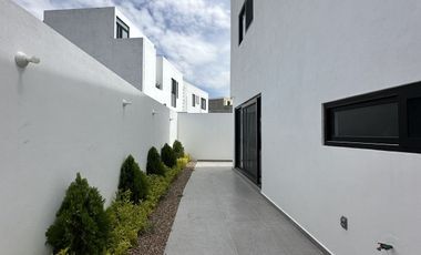 Casa  NUEVA en renta VALLE de Juriquilla Querétaro.