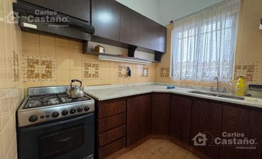 Importante Casa 3 Amb. en Esquina con Sótano, Local o Garaje y Terraza