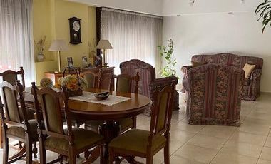 Venta Casa 5 ambientes Ramos Mejia
