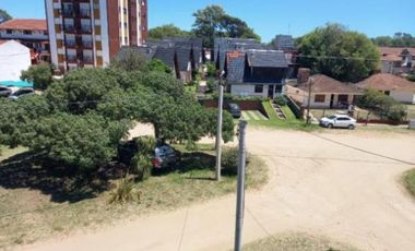 Departamento en venta - 2 Dormitorios 2 Baños - Cochera - 50Mts2 - Villa Gesell