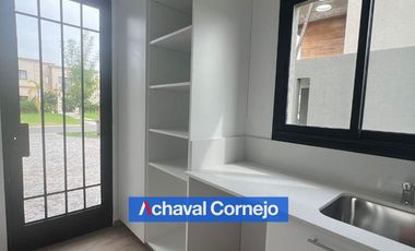 VENTA de Casa en el barrio Ceibos, Puertos (3 dormitorios (1 en suite), escritorio y jardin)