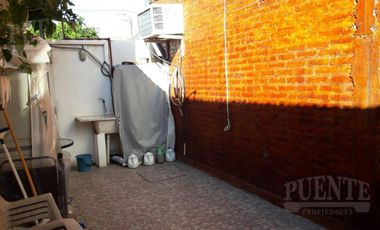 2 Casas - Lomas De Zamora - Ideal Renta - Venta con Renta