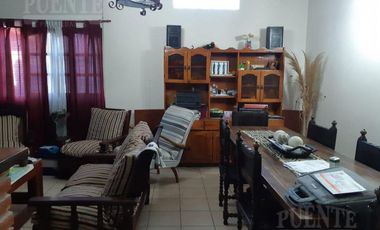 2 Casas - Lomas De Zamora - Ideal Renta - Venta con Renta