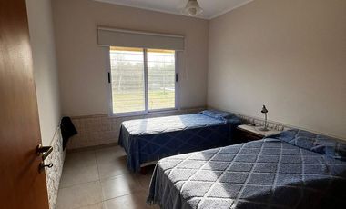 Casa de 2 dormitorios - Venta