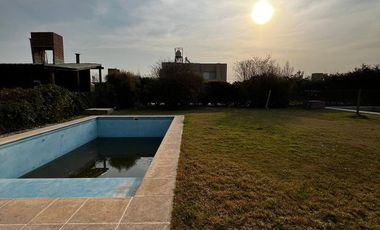 Casa de 2 dormitorios - Venta