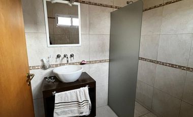 Casa de 2 dormitorios - Venta
