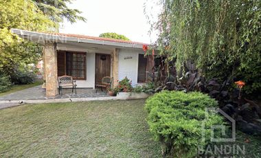 Casa en  Venta en Quilmes + Lote. Oportunidad.