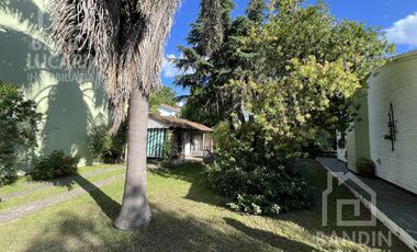 Casa en  Venta en Quilmes + Lote. Oportunidad.