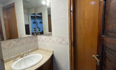 Casa en venta de 4 amb en  Castelar Sur