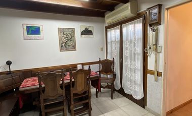 Casa en venta de 4 amb en  Castelar Sur
