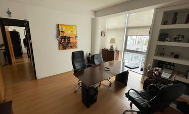 Venta con Renta Oficina 141Mts. - Gran Balcón y 2 Cocheras - Palermo Nuevo