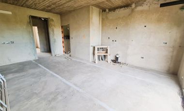 VENTA SEMIPISOS 2 AMB CON COCHERA Y BAULERA EN QUILMES