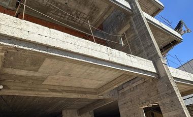 VENTA SEMIPISOS 2 AMB CON COCHERA Y BAULERA EN QUILMES