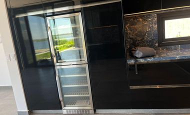 Casa en venta a la Laguna. Puertos. Barrio Marinas