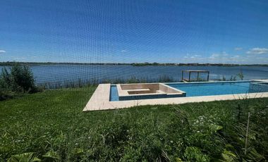 Casa en venta a la Laguna. Puertos. Barrio Marinas