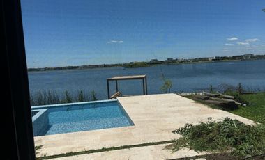 Casa en venta a la Laguna. Puertos. Barrio Marinas