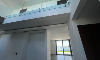 Casa en venta a la Laguna. Puertos. Barrio Marinas