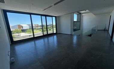 Casa en venta a la Laguna. Puertos. Barrio Marinas