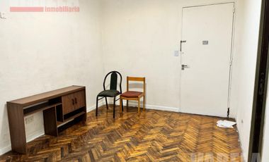 Gavilán 300 PB 3 ambientes con patio.