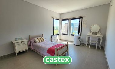 Casa en venta Lagoon Pilar