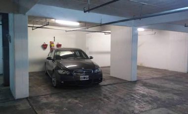 Edificio con Seguridad 24hs  - 5 Cocheras - Pisos 13 y 14 - Inmejorable ubicación!!