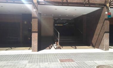 Edificio con Seguridad 24hs  - 5 Cocheras - Pisos 13 y 14 - Inmejorable ubicación!!