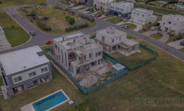 Casa en venta en el  BARRIO CEIBOS - PUERTOS / ESCOBAR