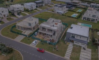 Casa en venta en el  BARRIO CEIBOS - PUERTOS / ESCOBAR