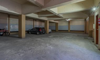Venta departamento 3 ambientes con cochera y baulera en La Perla Sur
