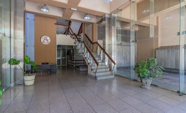 Venta departamento 3 ambientes con cochera y baulera en La Perla Sur