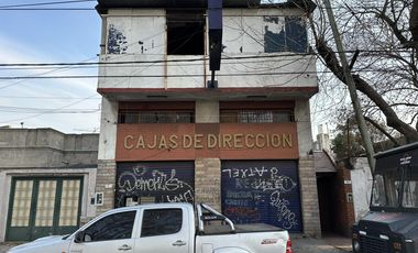 Depósito de 280 m2 cubiertos en Villa Ballester