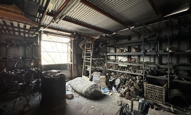 Depósito de 280 m2 cubiertos en Villa Ballester