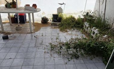 PH DE 3 AMBIENTES EN PLANTA BAJA CON COCHERA Y PATIO EN VENTA. VICENTE LOPEZ