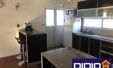 Casa en venta Parque De Las Naciones Guernica- 4 Dormitorios- excelente ubicacion!!!