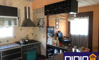 Casa en venta Parque De Las Naciones Guernica- 4 Dormitorios- excelente ubicacion!!!